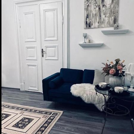 Csaky Palace 3 Bratislava Apartment Екстериор снимка